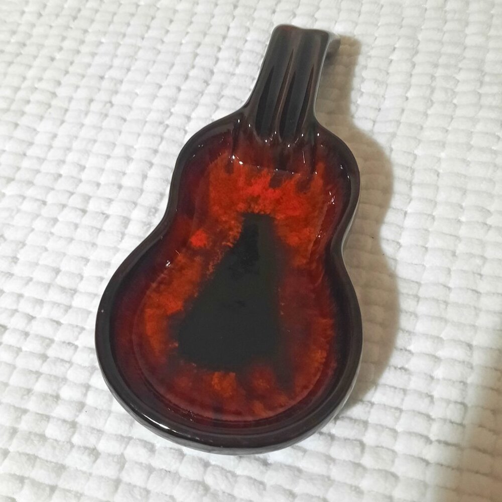 Beautiful vintage Evangeline ceramic ashtray